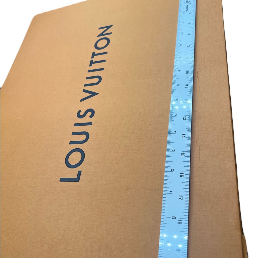 Authentic Louis Vuitton Limited Ed On The Go GM Jungle White 2way Top/shoulder - Picture 14 of 15